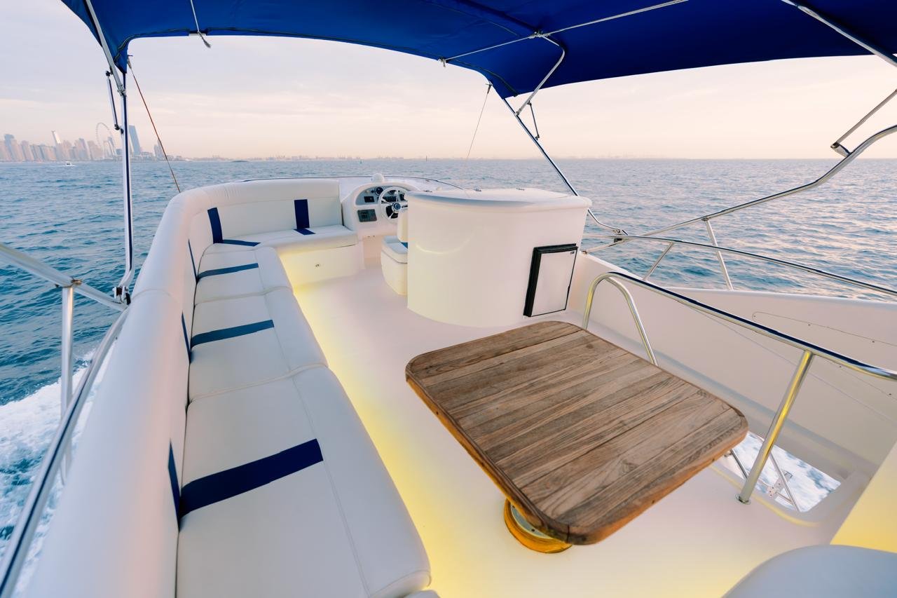 60ft Luxury Yacht View